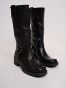 DIVINE FOLLIE - SQUARE TOE BOOT - BLACK