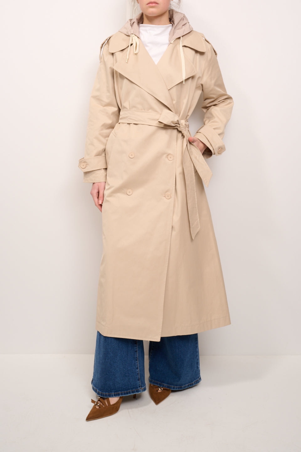 CAPPOTTI DONNA ELEGANTI E CALDI visual data 2