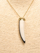 IDENTITY - TWO-TONE HORN NECKLACE - WHITE\BLACK